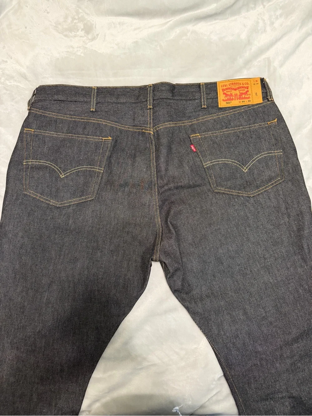 NWOT Levi's 501 Shrink to Fit Men's Indigo Straight Jeans
